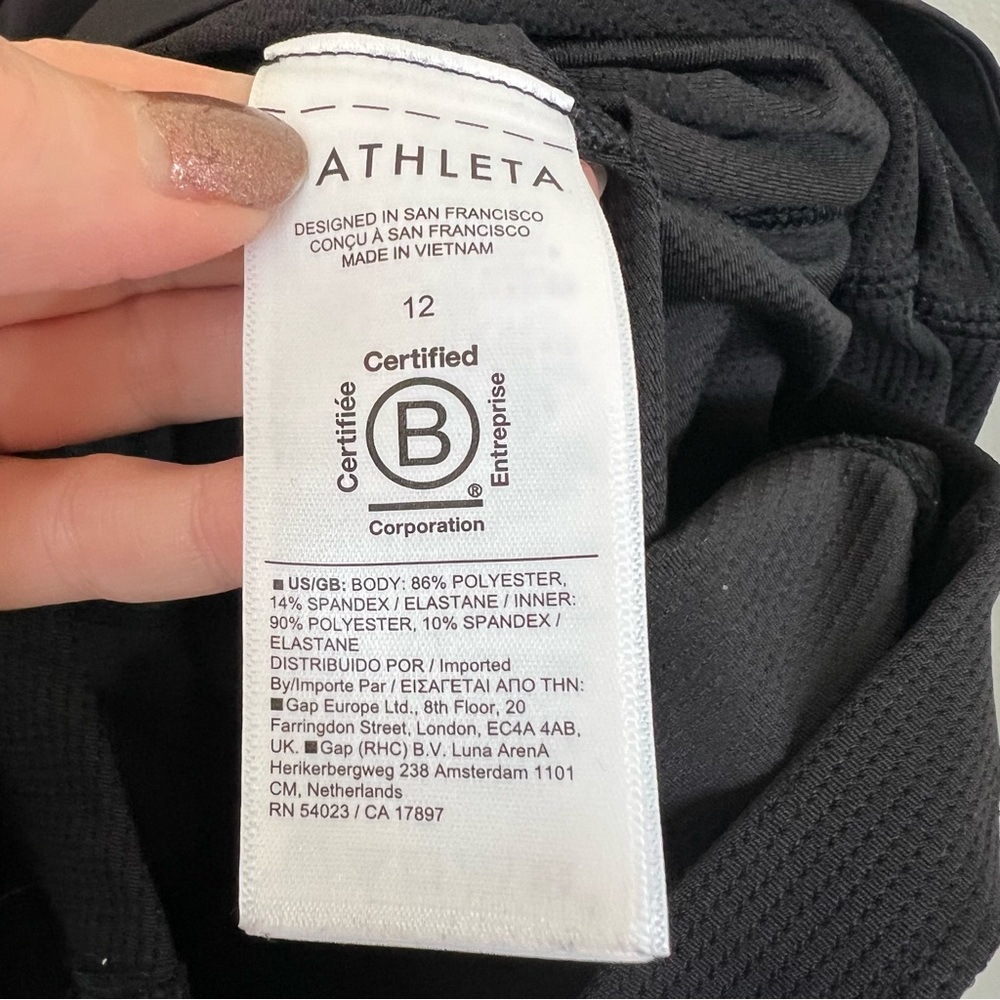 Athleta Venture Out Dress in Black - Picture 11 of 16